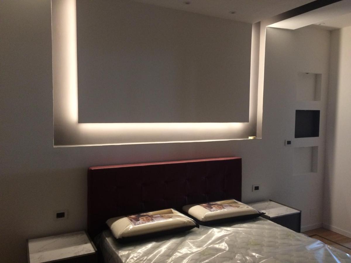 Bilocale_Torino_Deluxe Διαμέρισμα Δωμάτιο φωτογραφία